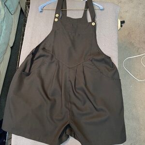 Short overalls
